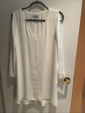 Joseph Ribkoff White V-Neck Long Sleeve cocktail dress
